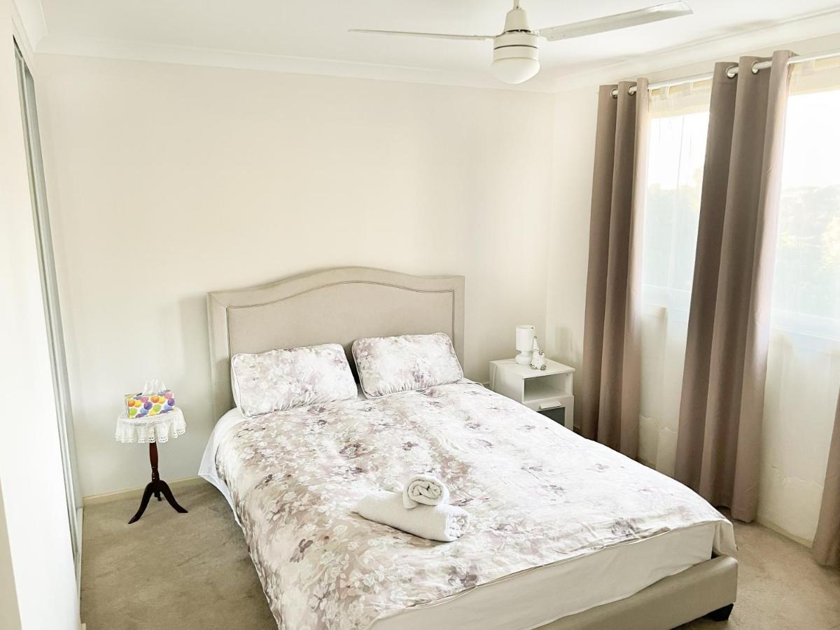 Bright & Beautiful Home On The Hills! Kelmscott Exterior foto